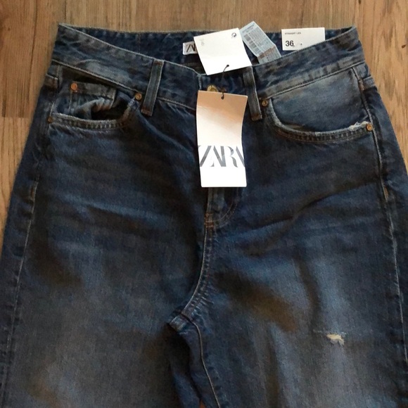 NEW!! Zara High Waisted Ripped Straight Leg Jeans - Picture 7 of 16